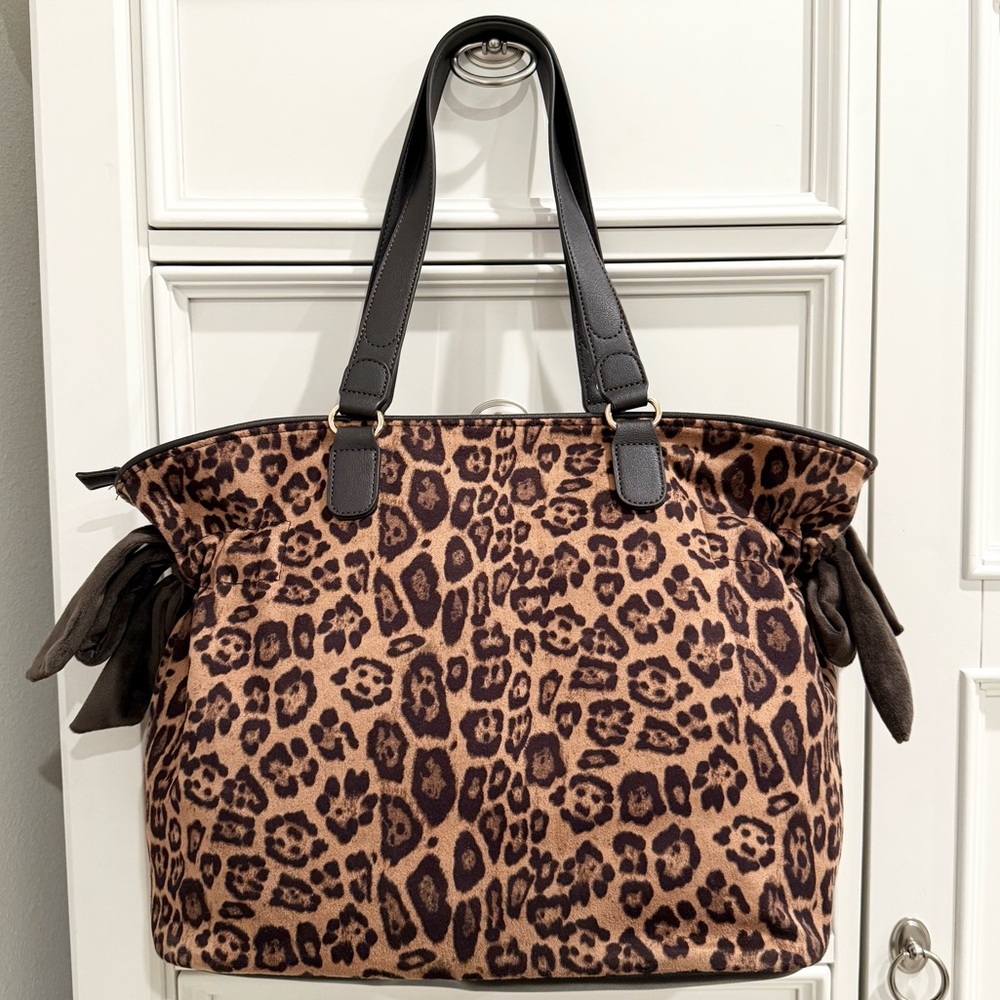 👑🤎 Juicy Couture Juicy for All Velour Leopard Print Tote Bag & Wristlet Set - Picture 5 of 17